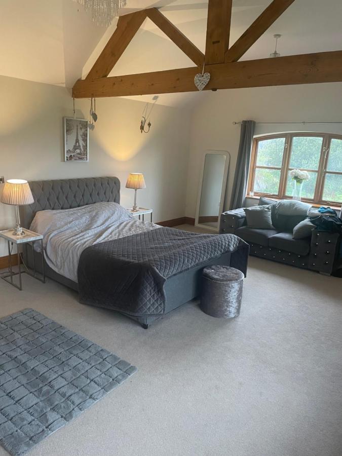 Dairy Farm Guest House Crewe Eksteriør bilde