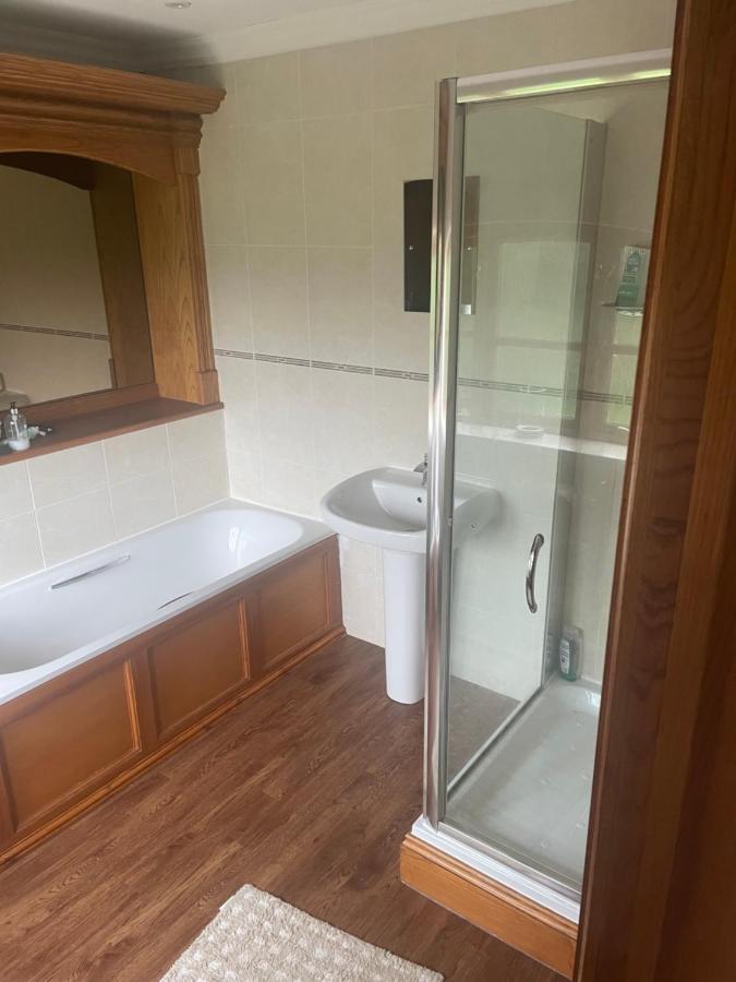 Dairy Farm Guest House Crewe Eksteriør bilde
